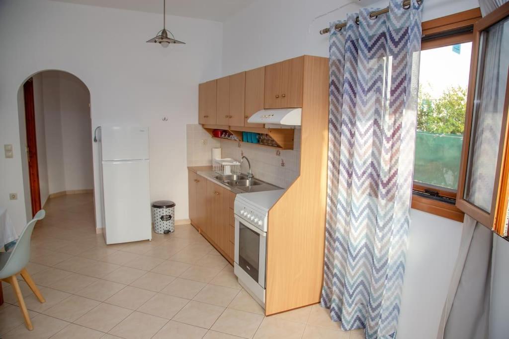 Εξοχη Και Θαλασσα Apartment Makriyialos Bagian luar foto